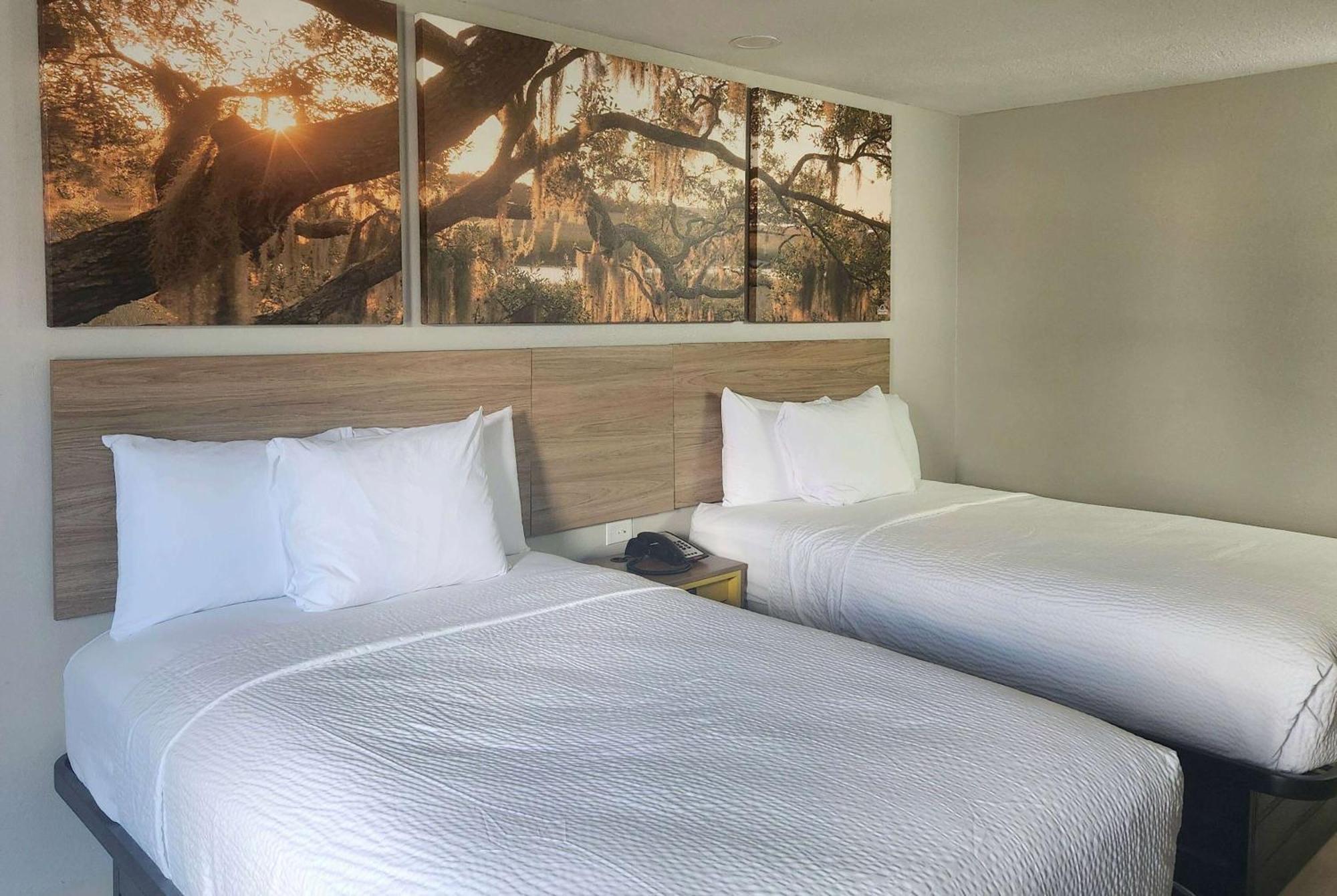 Days Inn By Wyndham Lafayette Scott Εξωτερικό φωτογραφία